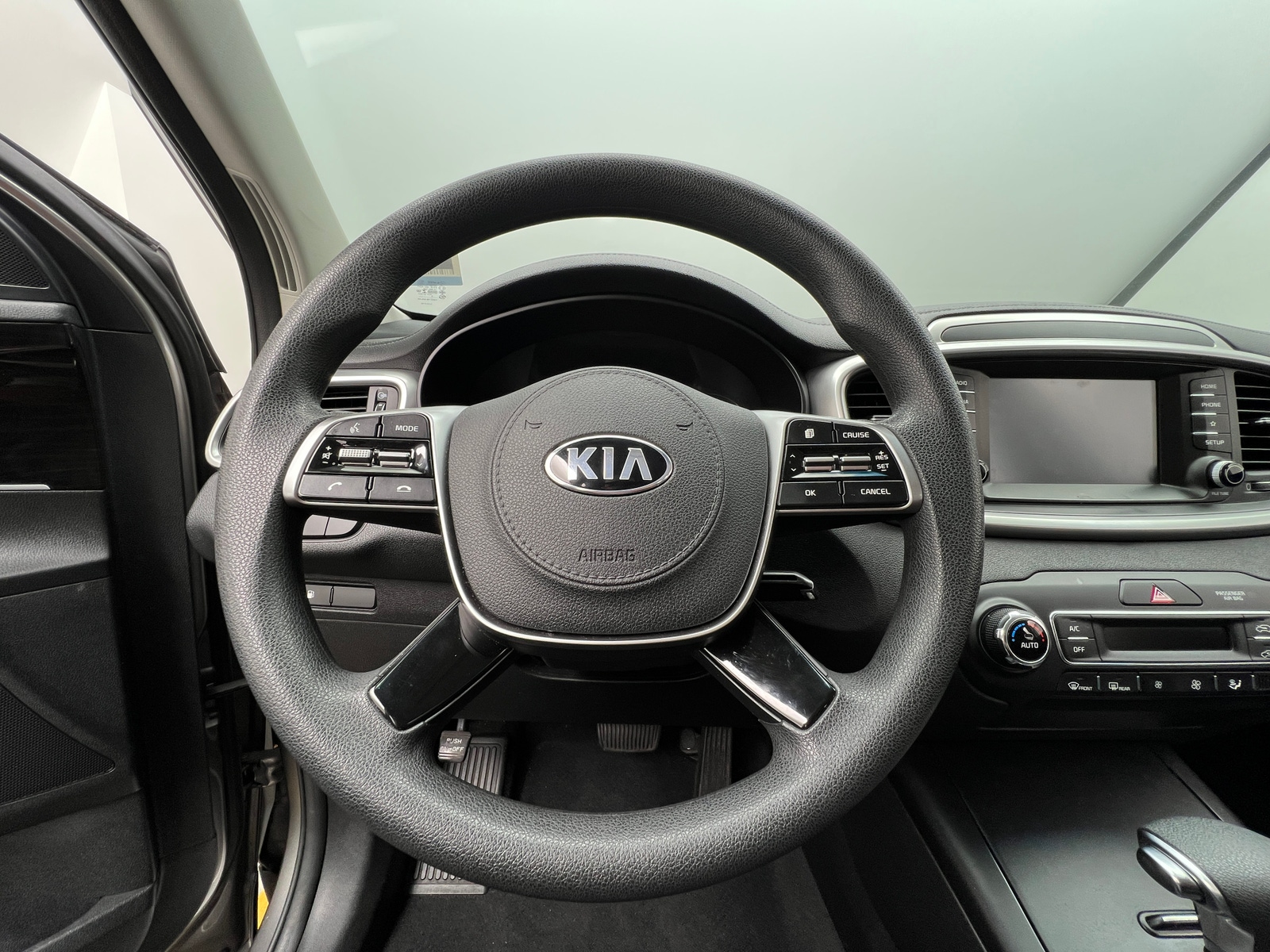 Thumbnail: 2019 Kia Sorento - 5