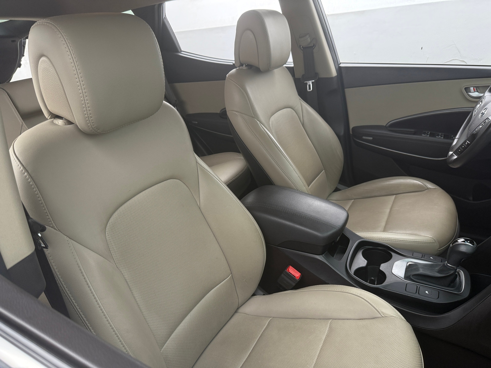 Thumbnail: 2017 Hyundai Santa Fe - 2