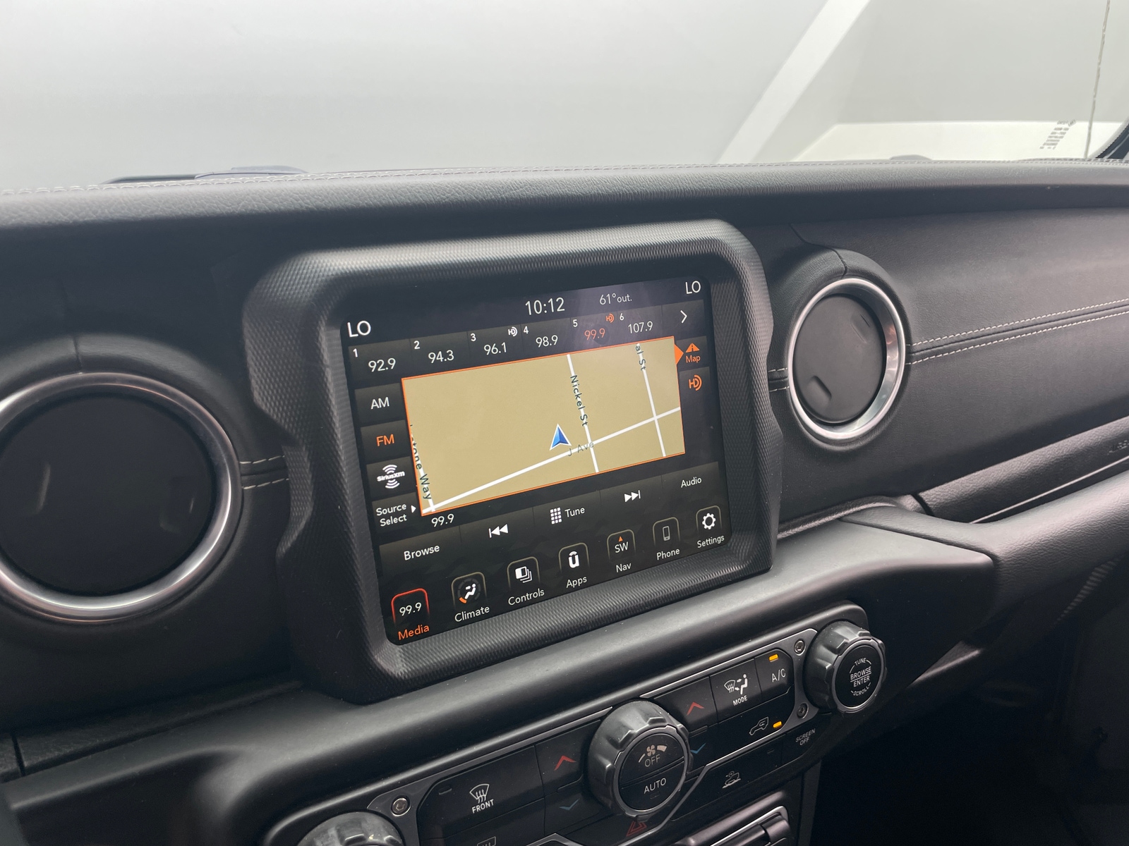 Thumbnail: 2022 Jeep Wrangler - 3