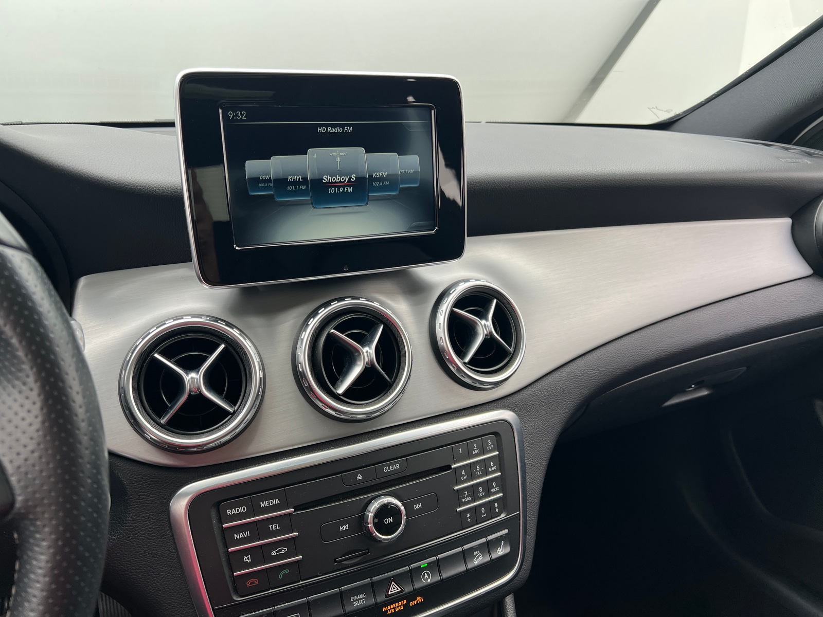 Thumbnail: 2017 Mercedes-Benz GLA - 3