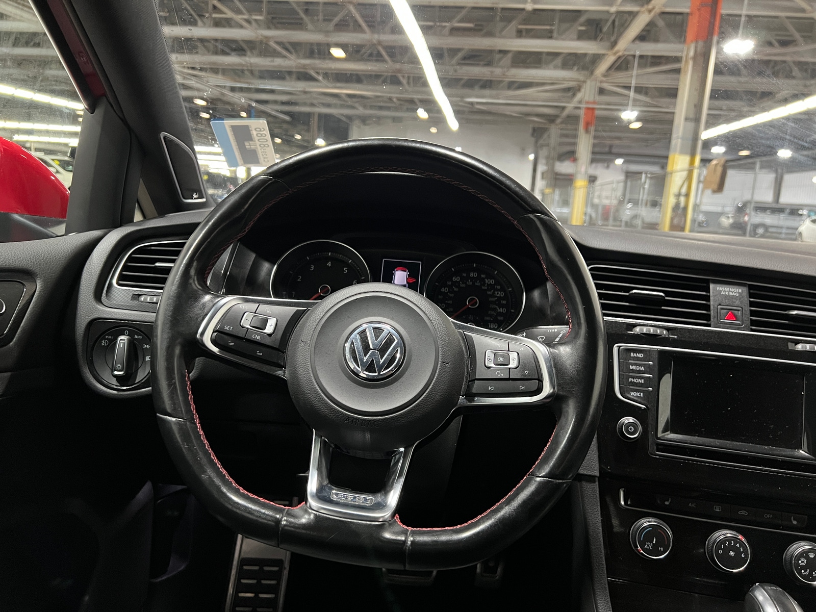 Thumbnail: 2015 Volkswagen Golf - 4
