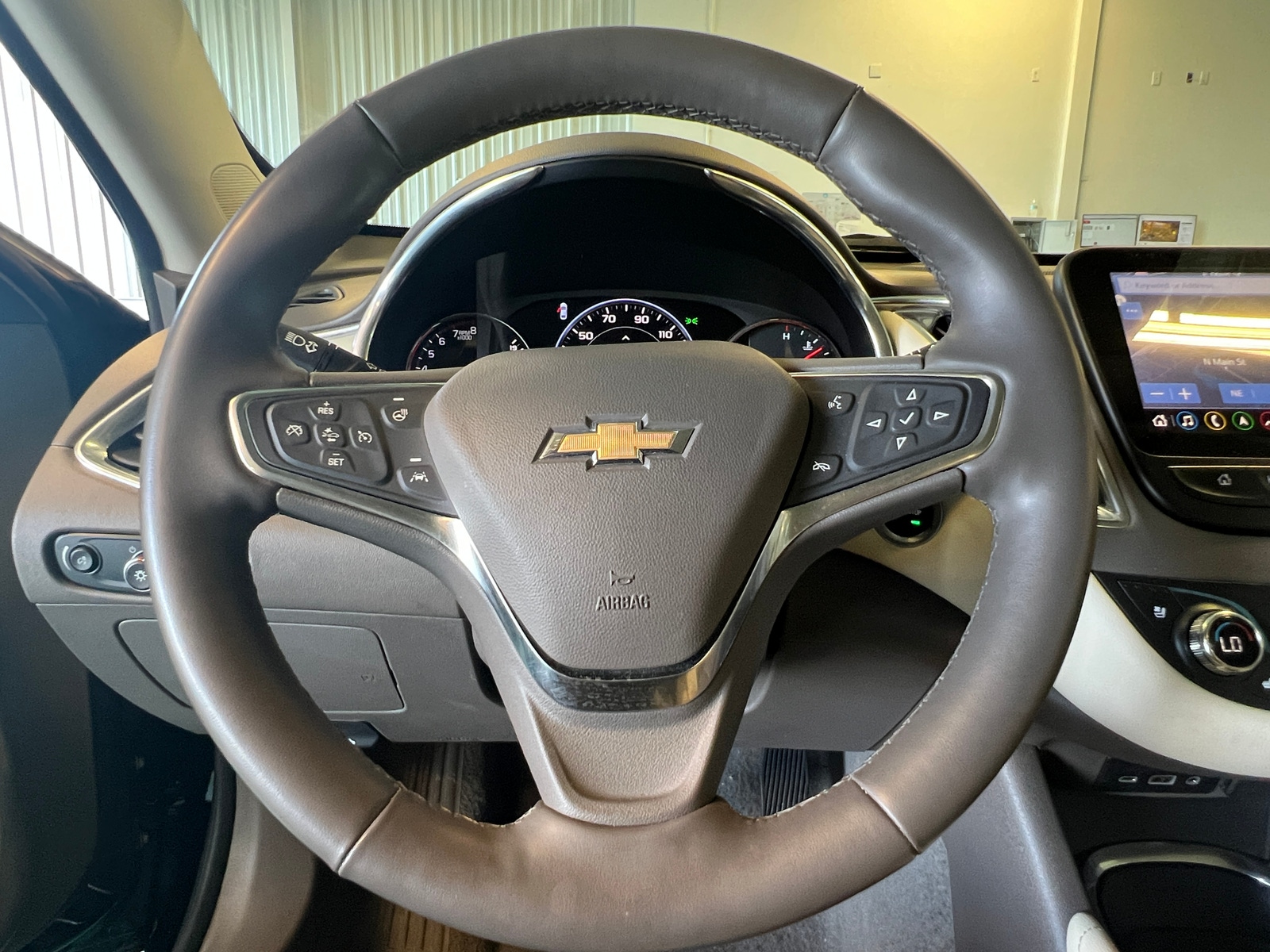 Thumbnail: 2024 Chevrolet Malibu - 4