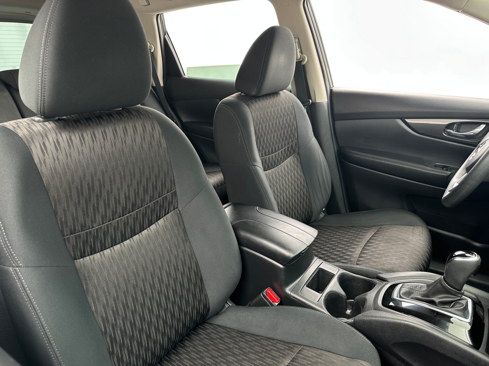 Thumbnail: 2018 Nissan Rogue - 2