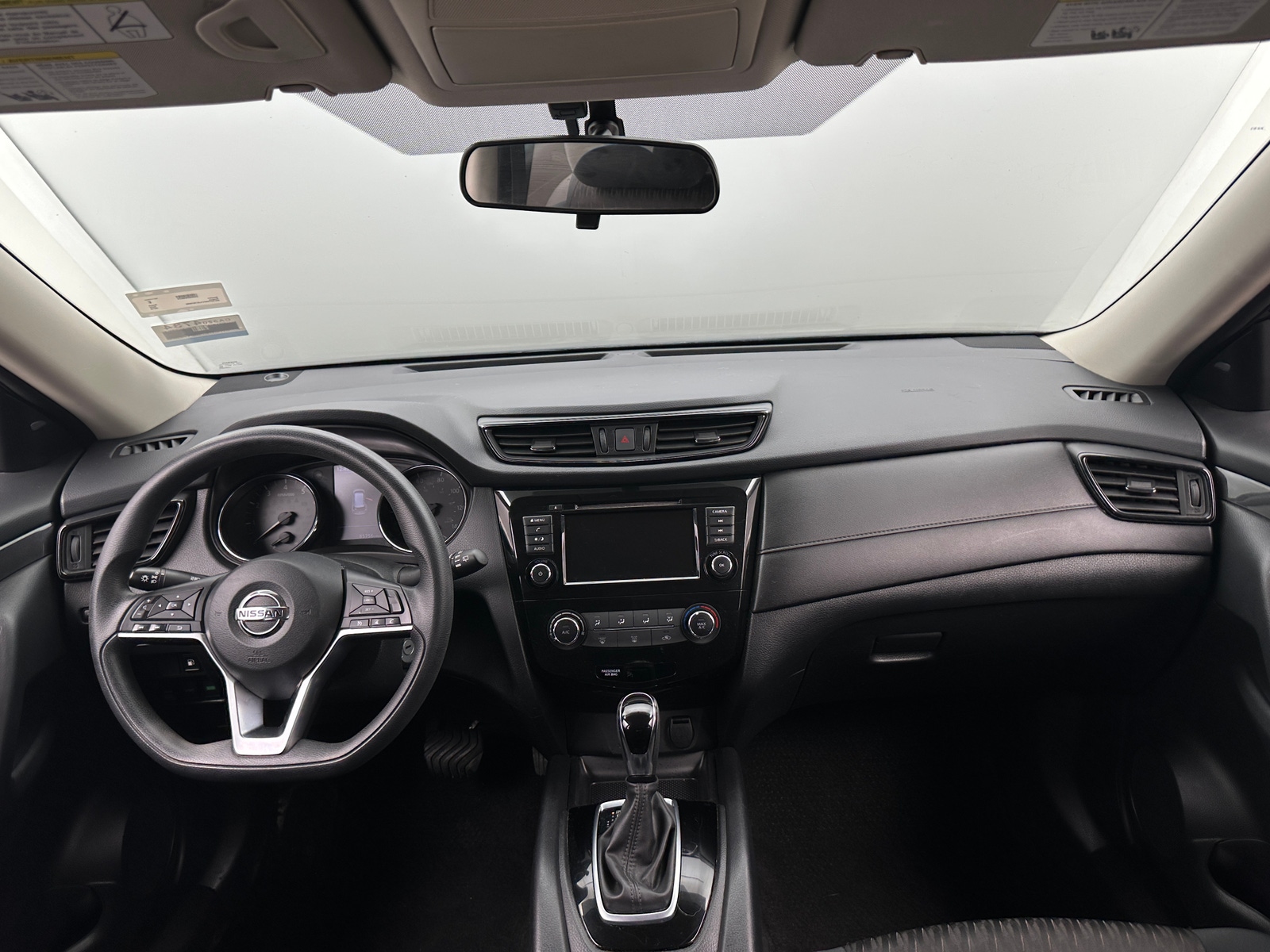 Thumbnail: 2018 Nissan Rogue - 3