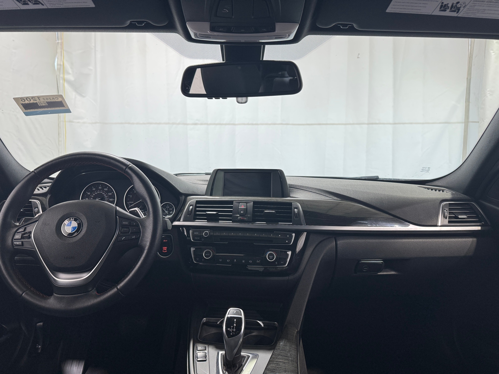 Thumbnail: 2018 BMW 3 Series - 3