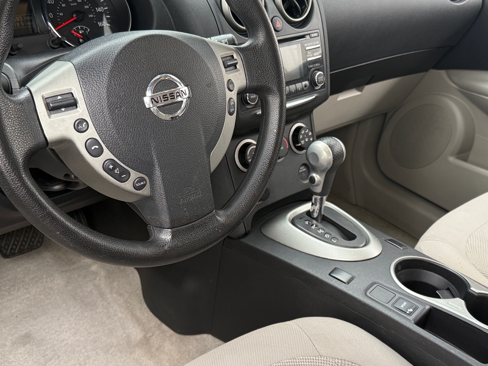 Thumbnail: 2015 Nissan Rogue - 5