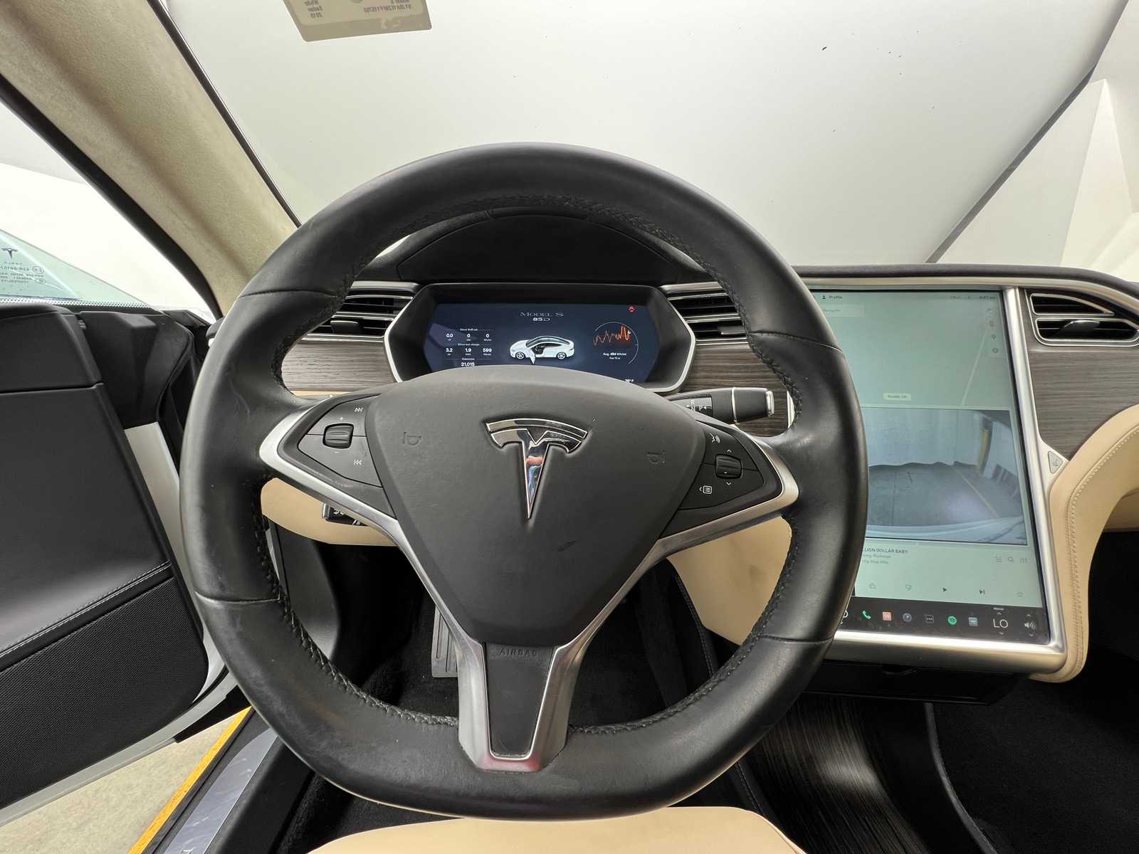 Thumbnail: 2015 Tesla Model S - 4