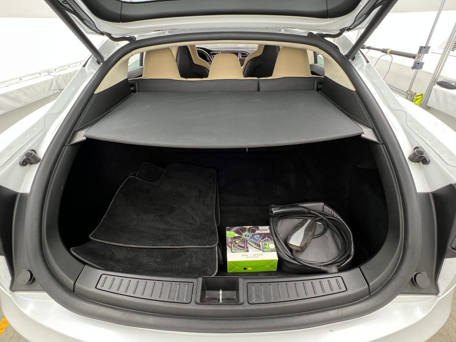 Thumbnail: 2015 Tesla Model S - 6