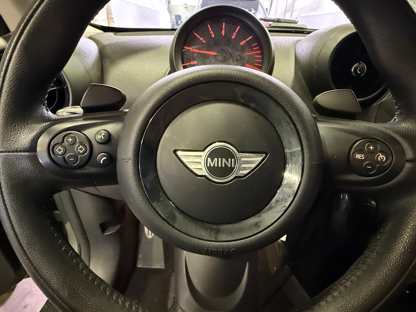 Thumbnail: 2015 MINI Cooper Countryman - 4
