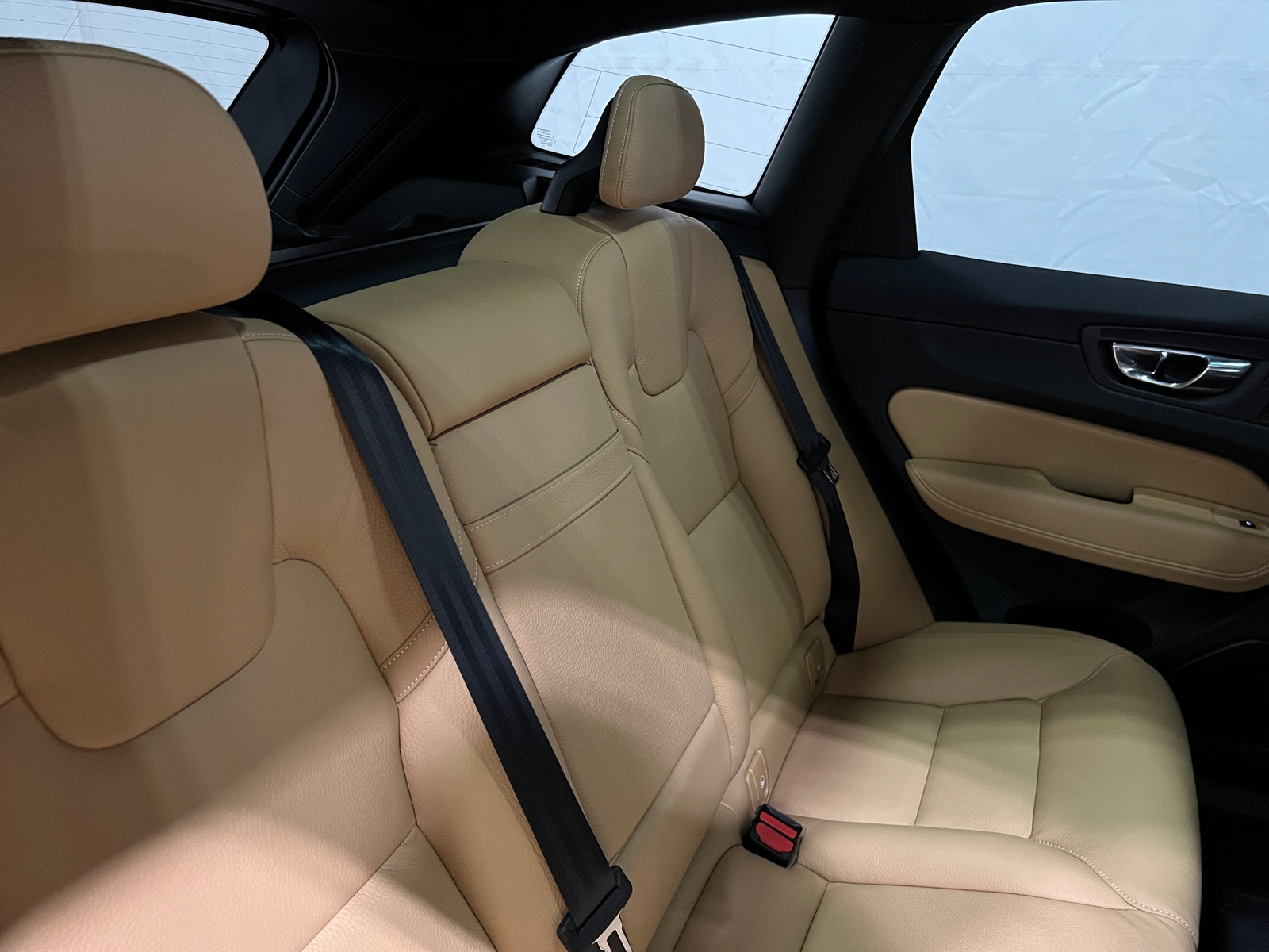 Thumbnail: 2018 Volvo XC60 - 5