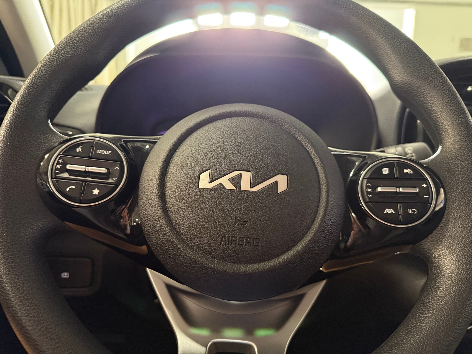 Thumbnail: 2023 Kia Soul - 5