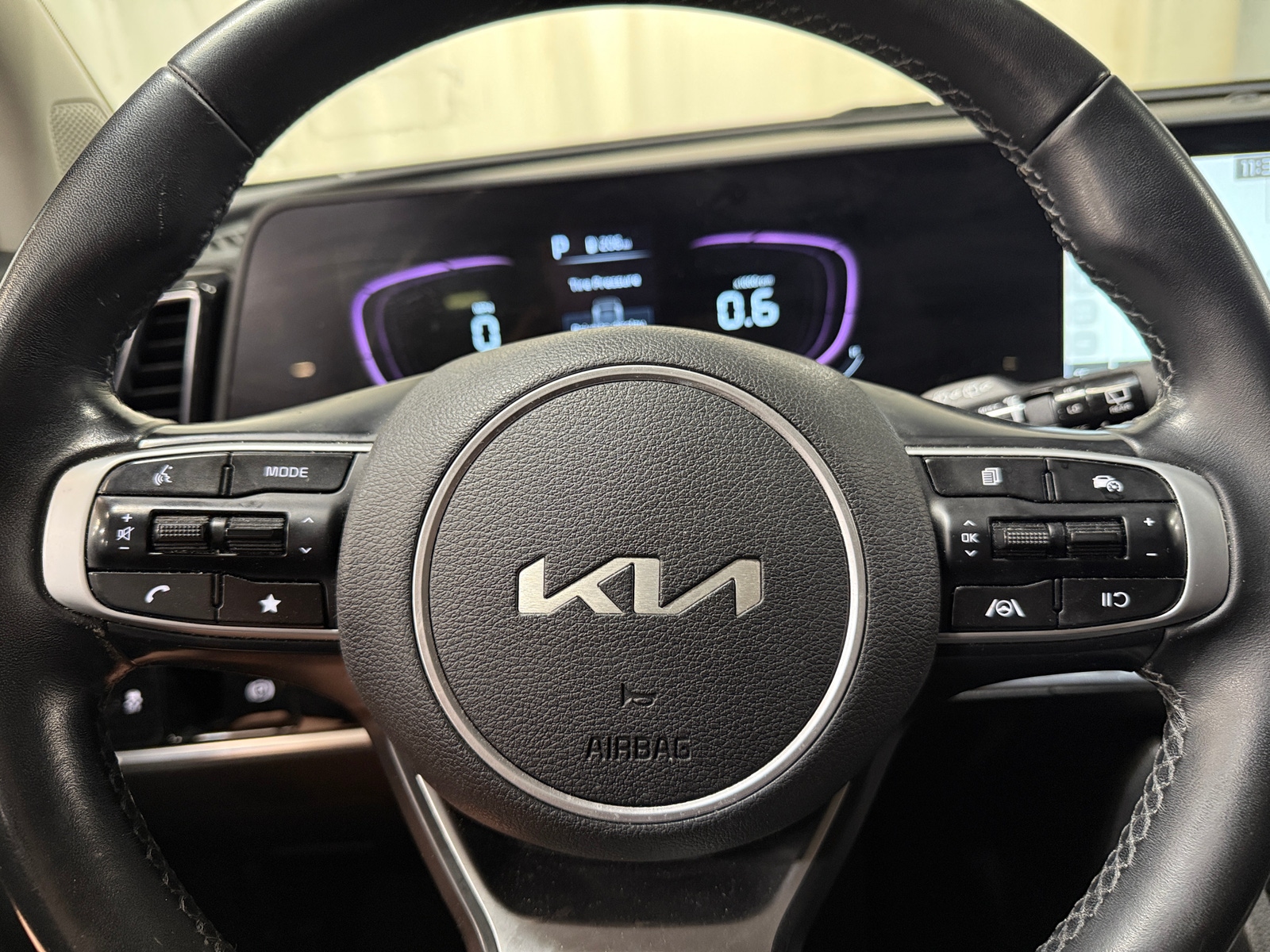 Thumbnail: 2023 Kia Sportage - 4