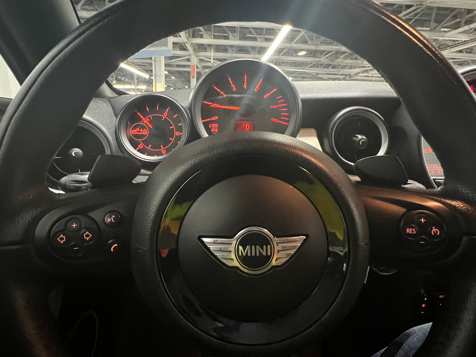 Thumbnail: 2015 MINI Cooper Roadster - 4