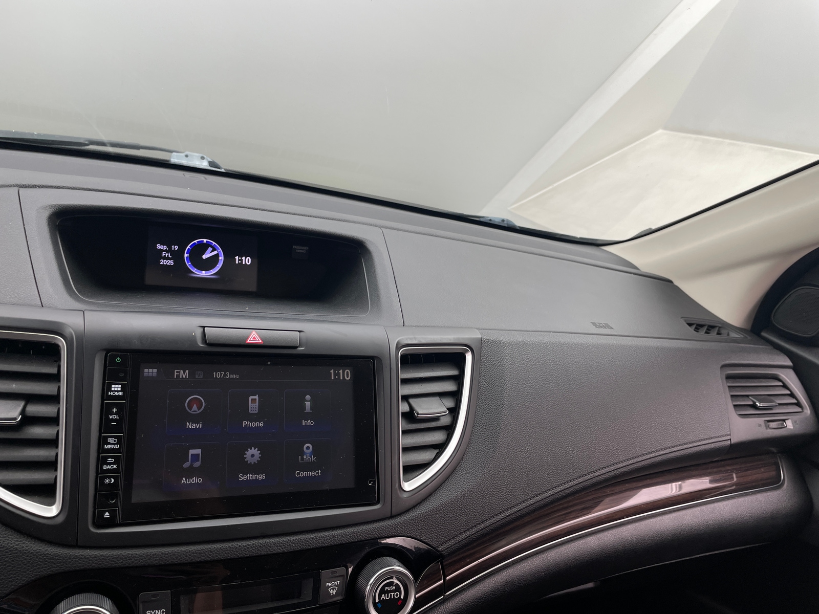 Thumbnail: 2015 Honda CR-V - 3