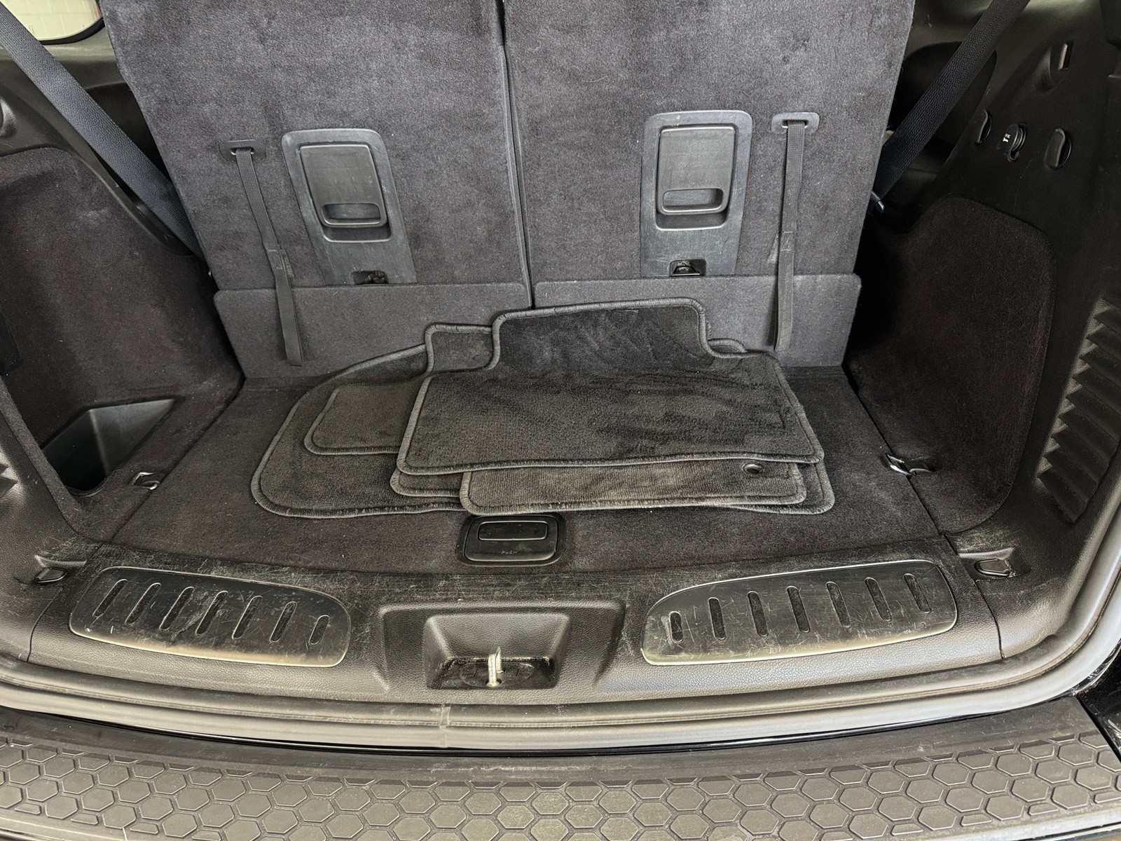 Thumbnail: 2013 Dodge Durango - 6
