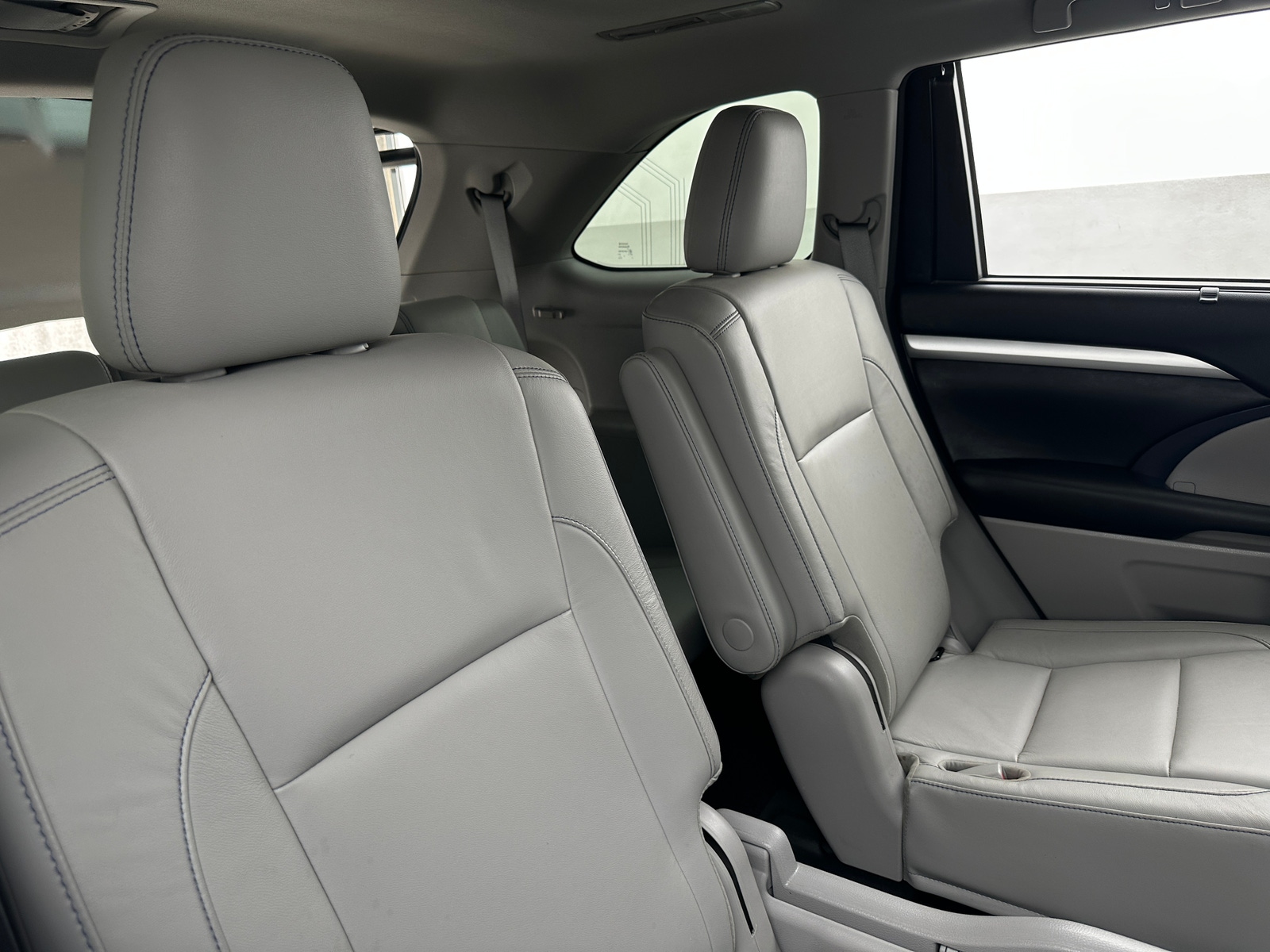 Thumbnail: 2018 Toyota Highlander - 5
