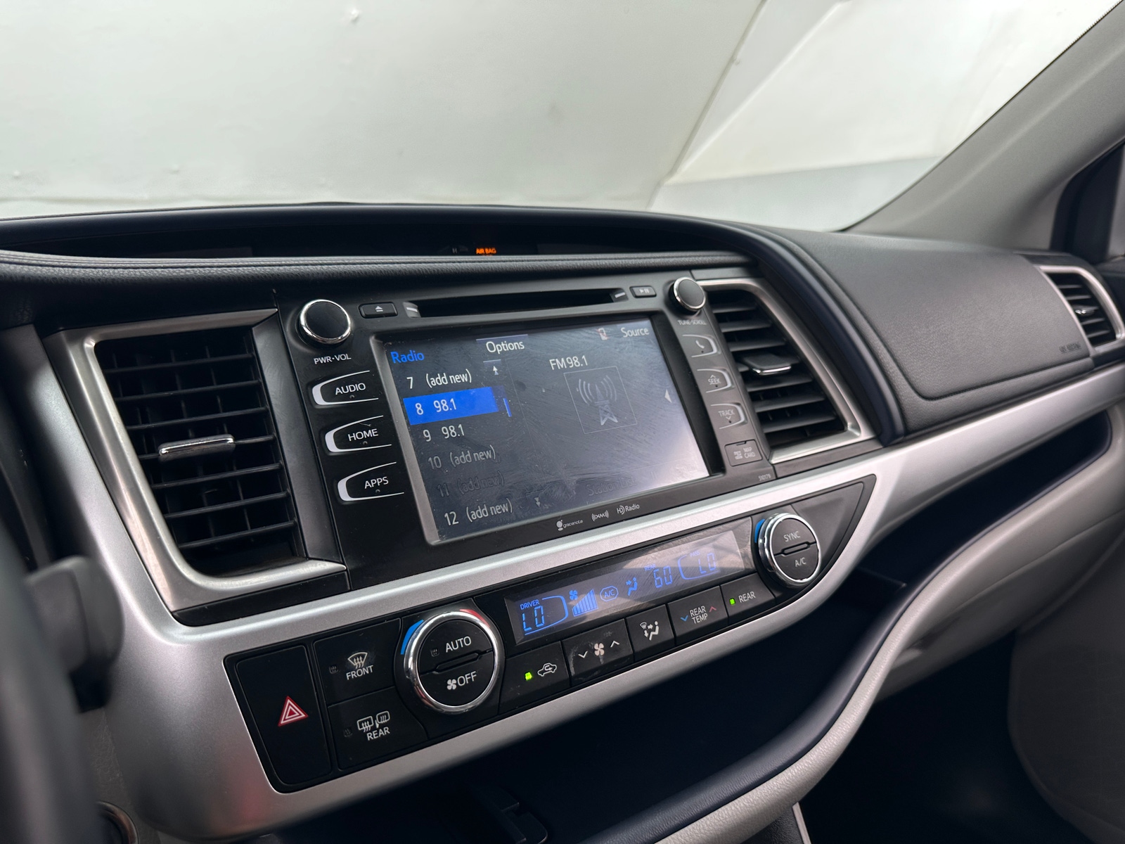 Thumbnail: 2018 Toyota Highlander - 3