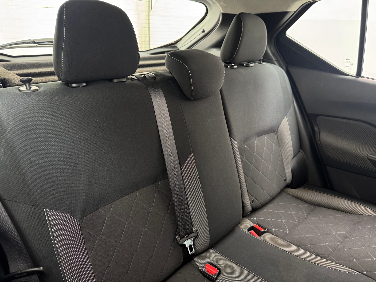 Thumbnail: 2019 Nissan Kicks - 6