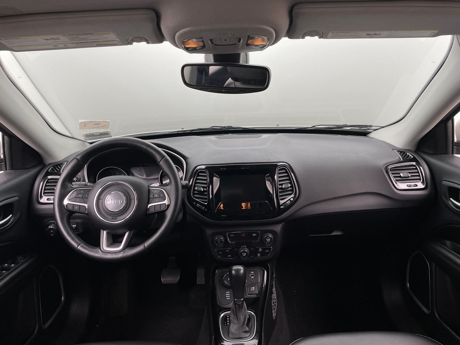 Thumbnail: 2018 Jeep Compass - 3