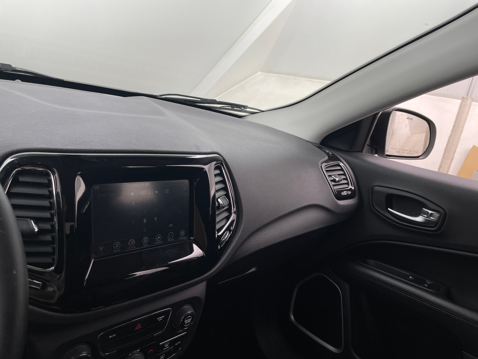 Thumbnail: 2018 Jeep Compass - 4