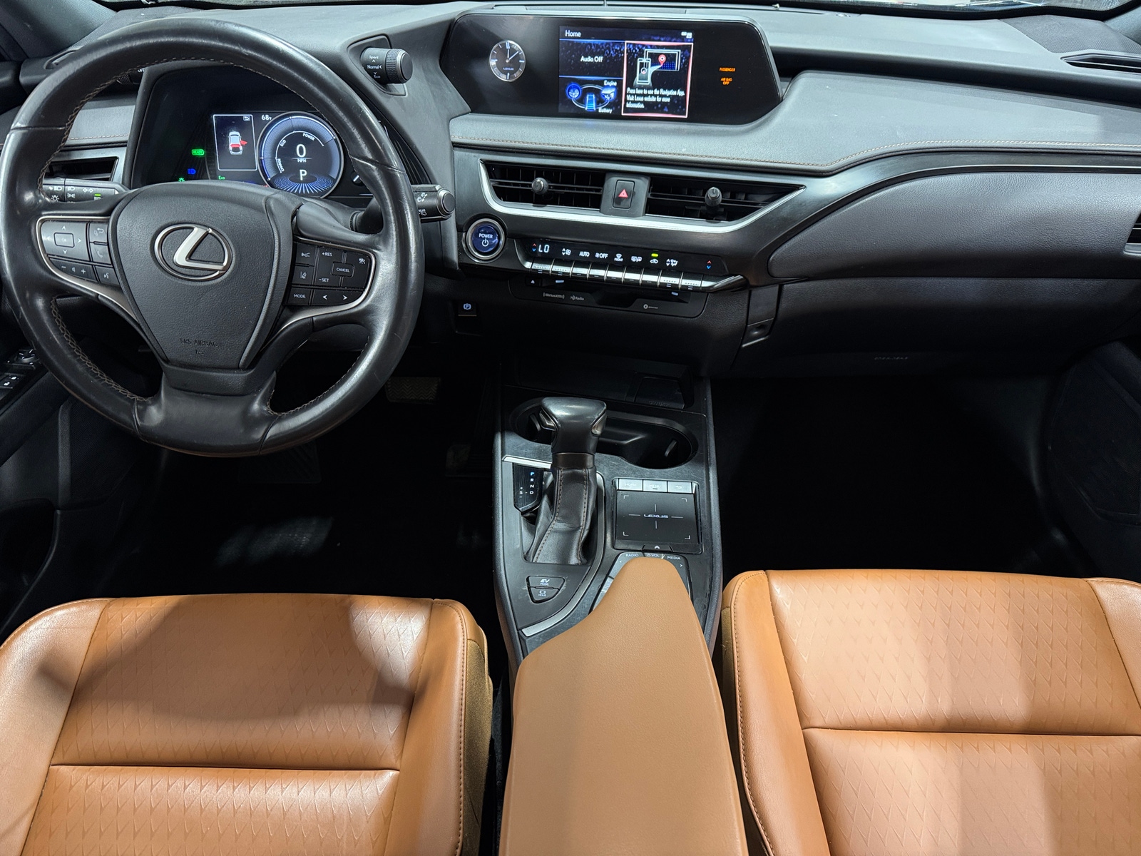 Thumbnail: 2020 Lexus UX - 2
