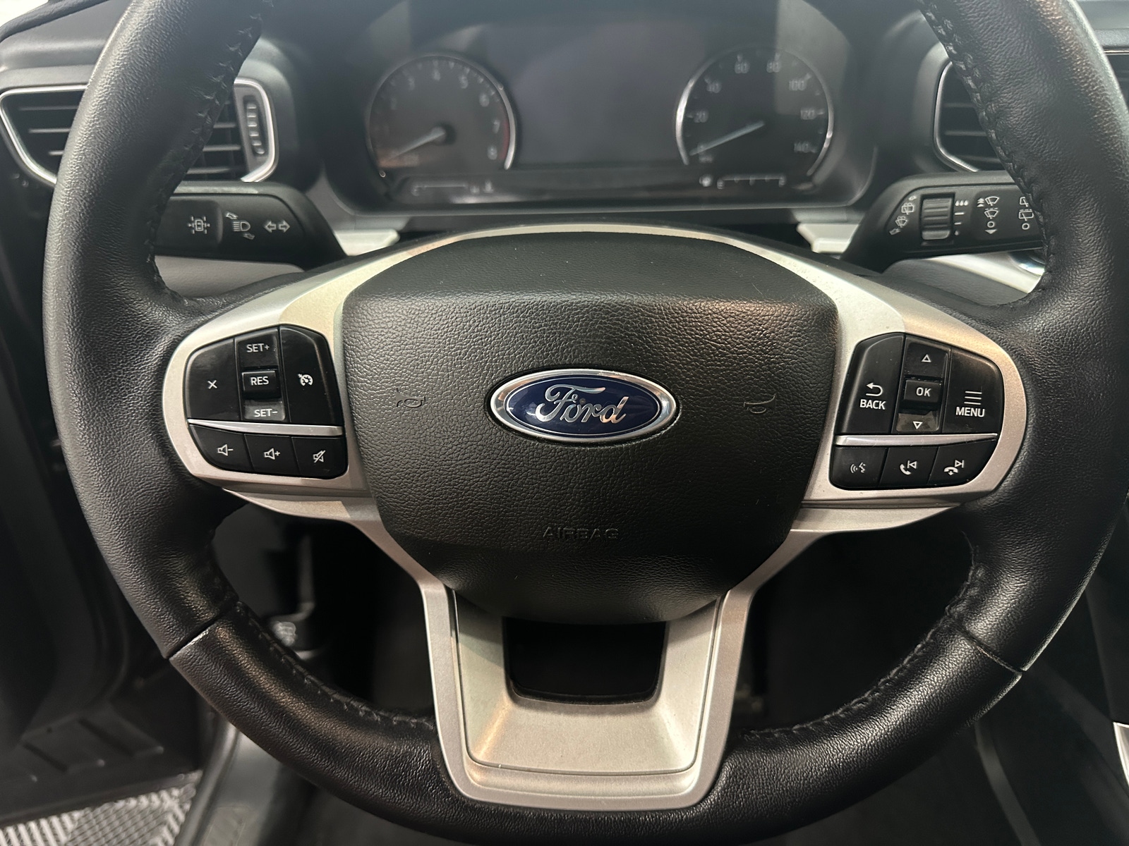 Thumbnail: 2023 Ford Explorer - 5