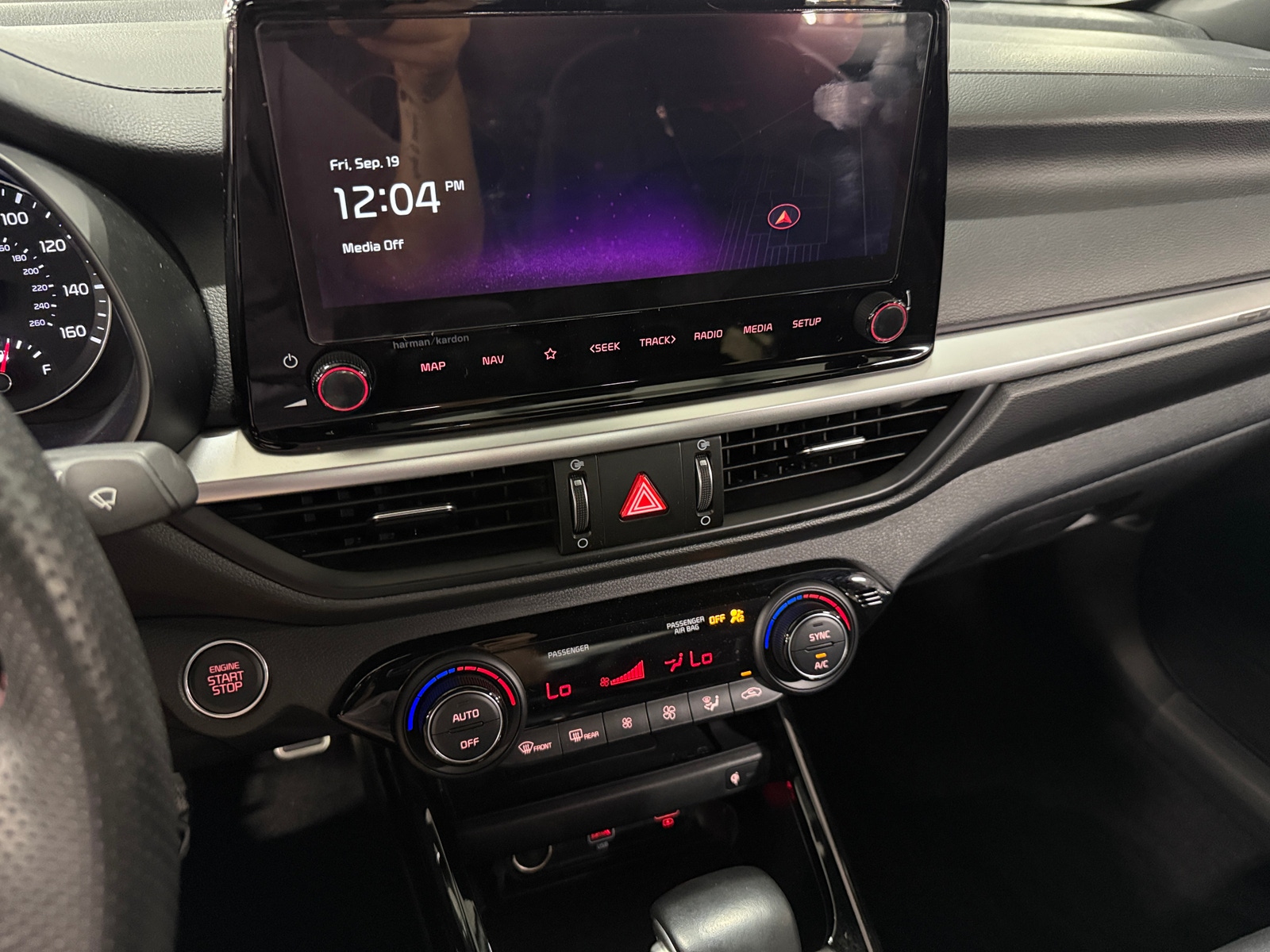 Thumbnail: 2024 Kia Forte - 3