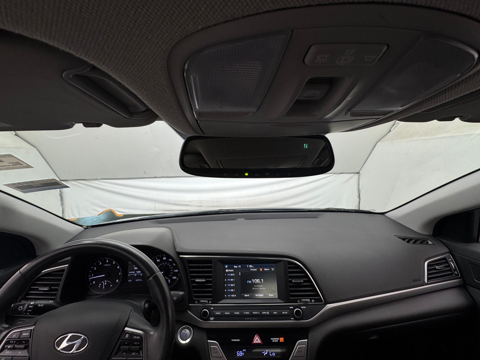 Thumbnail: 2018 Hyundai Elantra - 3
