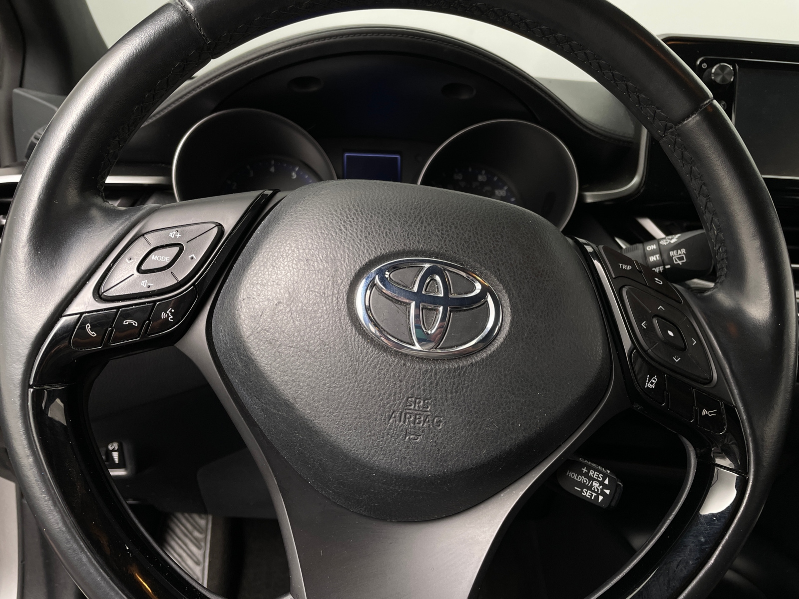 Thumbnail: 2018 Toyota C-HR - 5