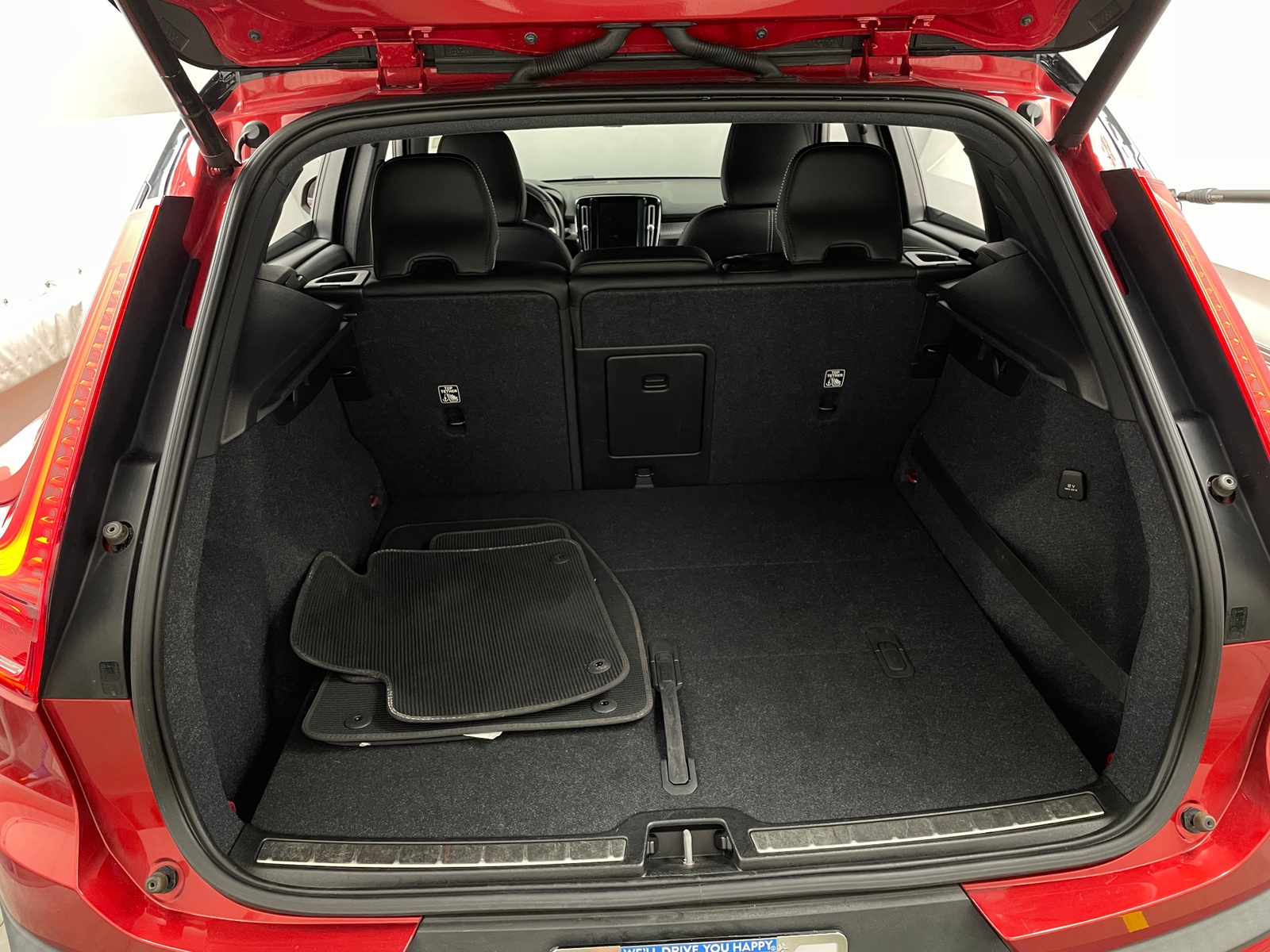 Thumbnail: 2019 Volvo XC40 - 7