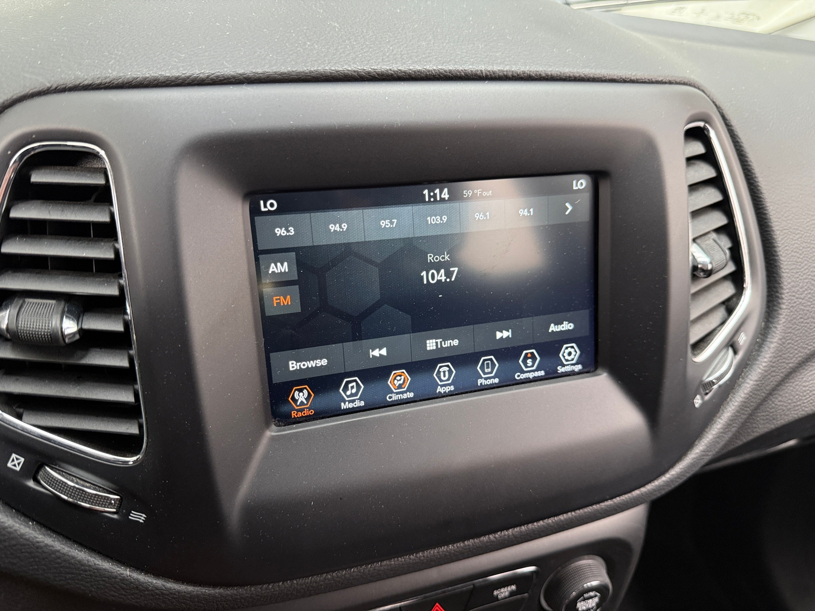 Thumbnail: 2021 Jeep Compass - 4