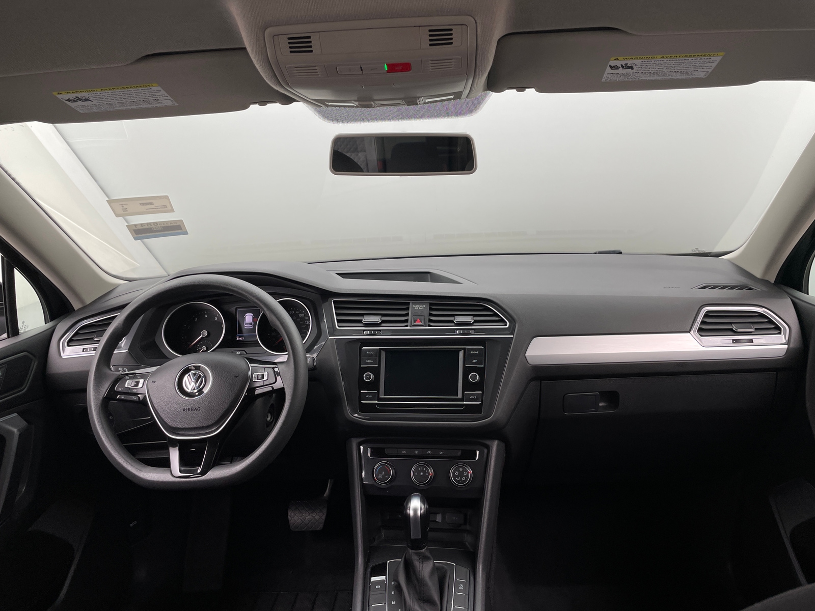 Thumbnail: 2020 Volkswagen Tiguan - 3