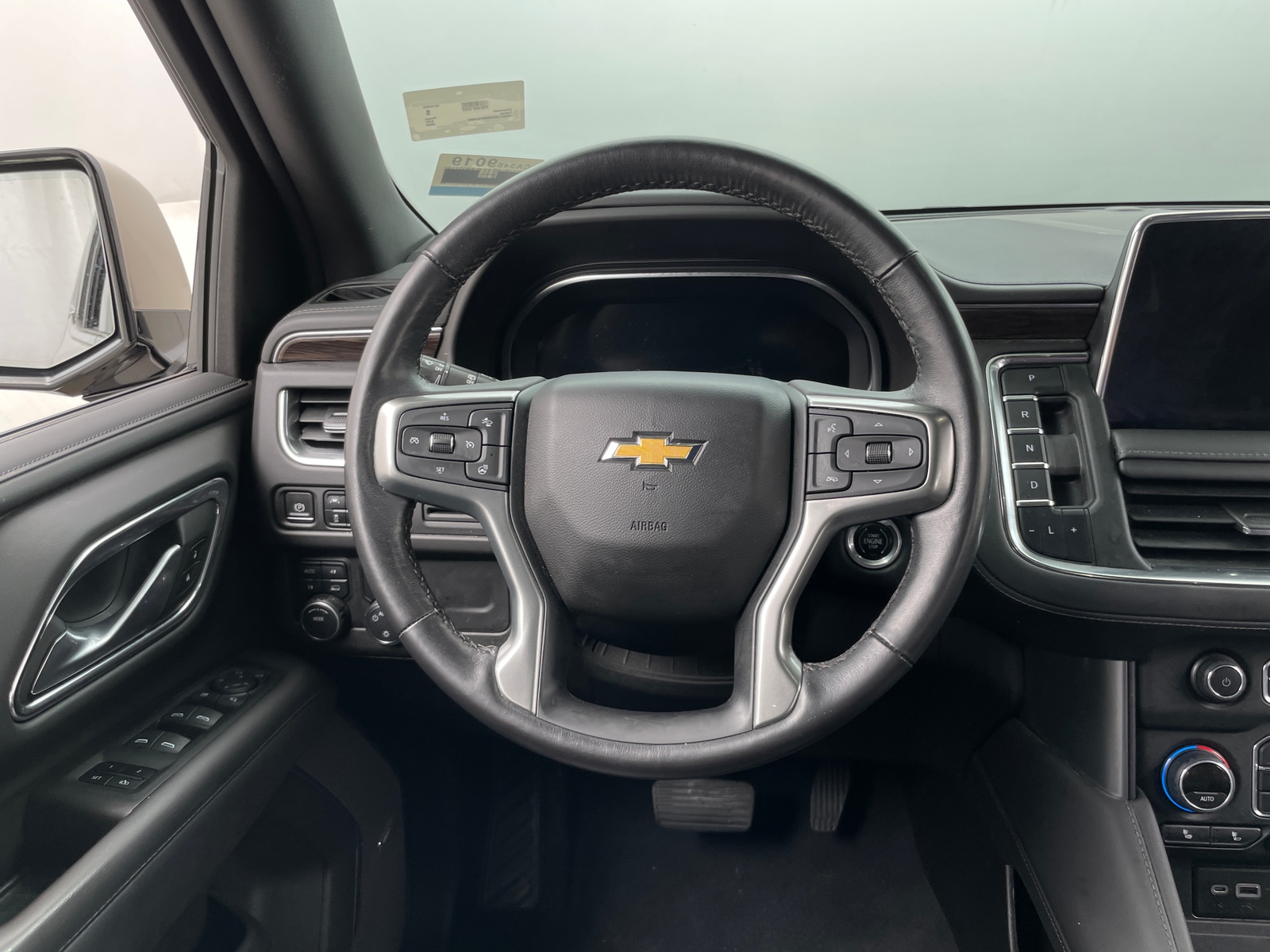 Thumbnail: 2022 Chevrolet Tahoe - 4