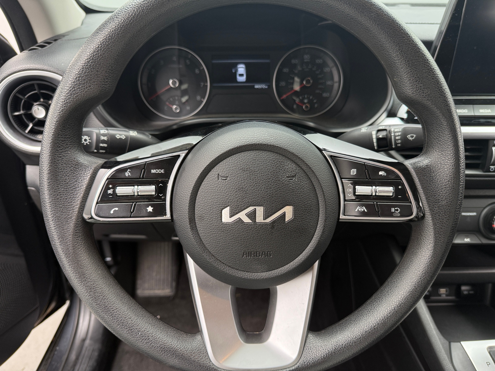 Thumbnail: 2023 Kia Forte - 5