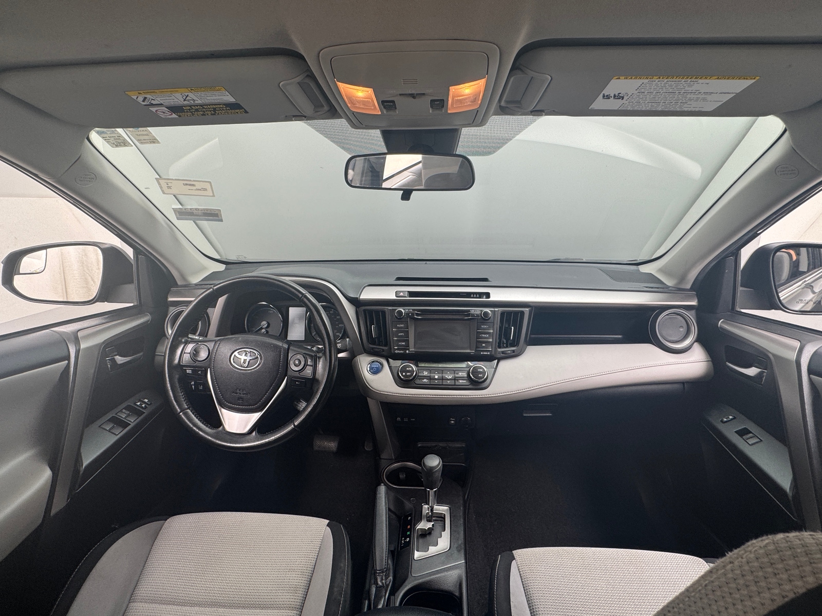 Thumbnail: 2018 Toyota RAV4 - 3
