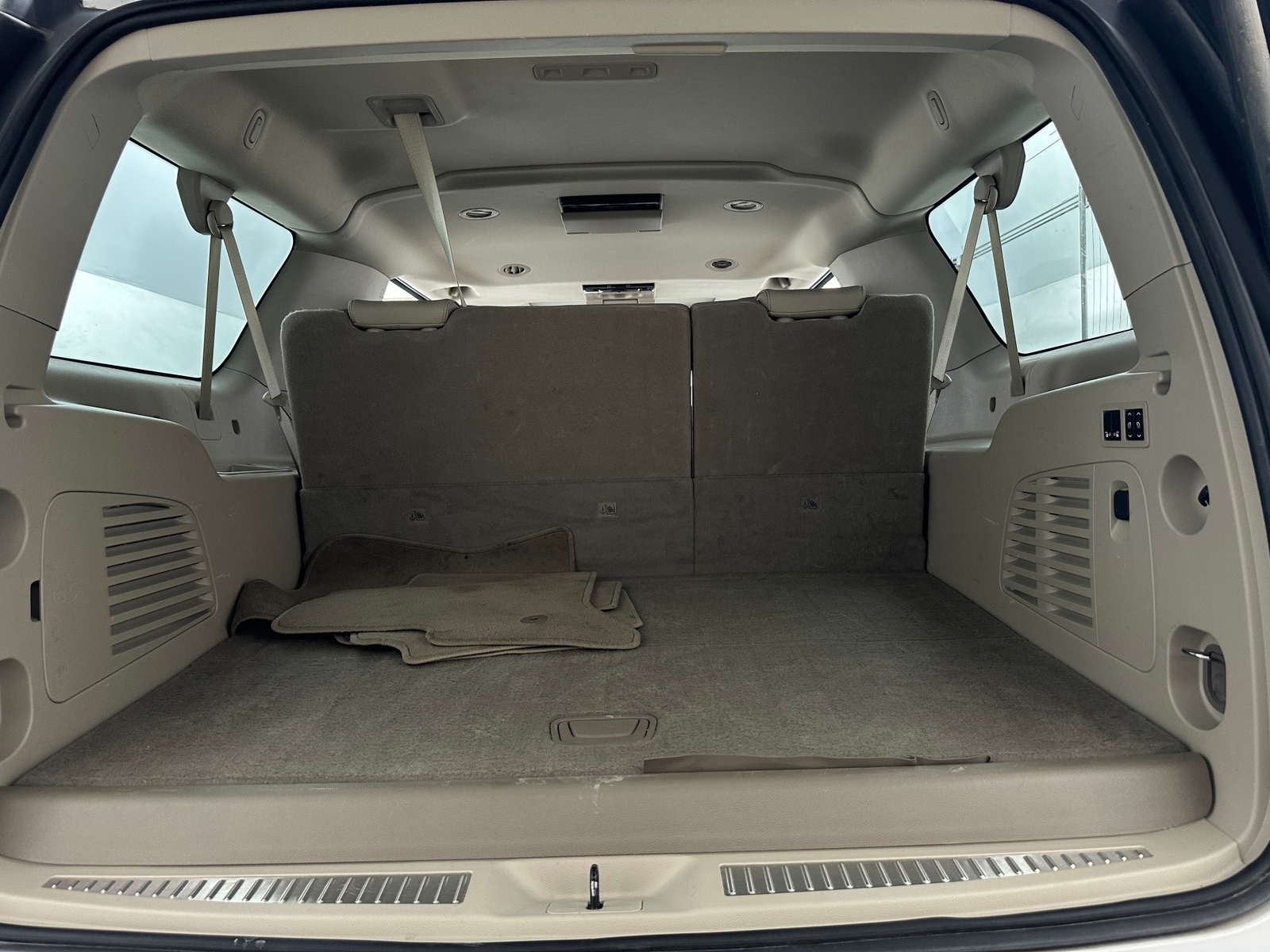 Thumbnail: 2019 GMC Yukon XL - 6