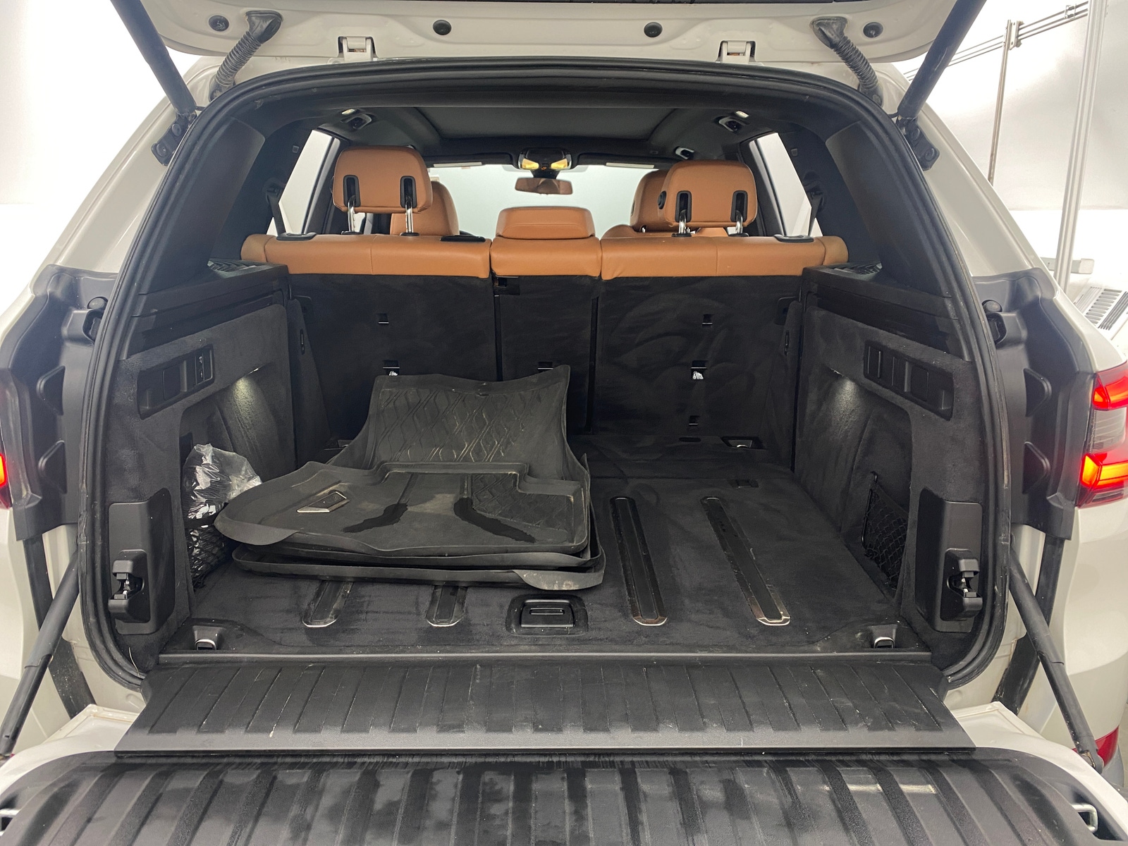 Thumbnail: 2019 BMW X5 - 6