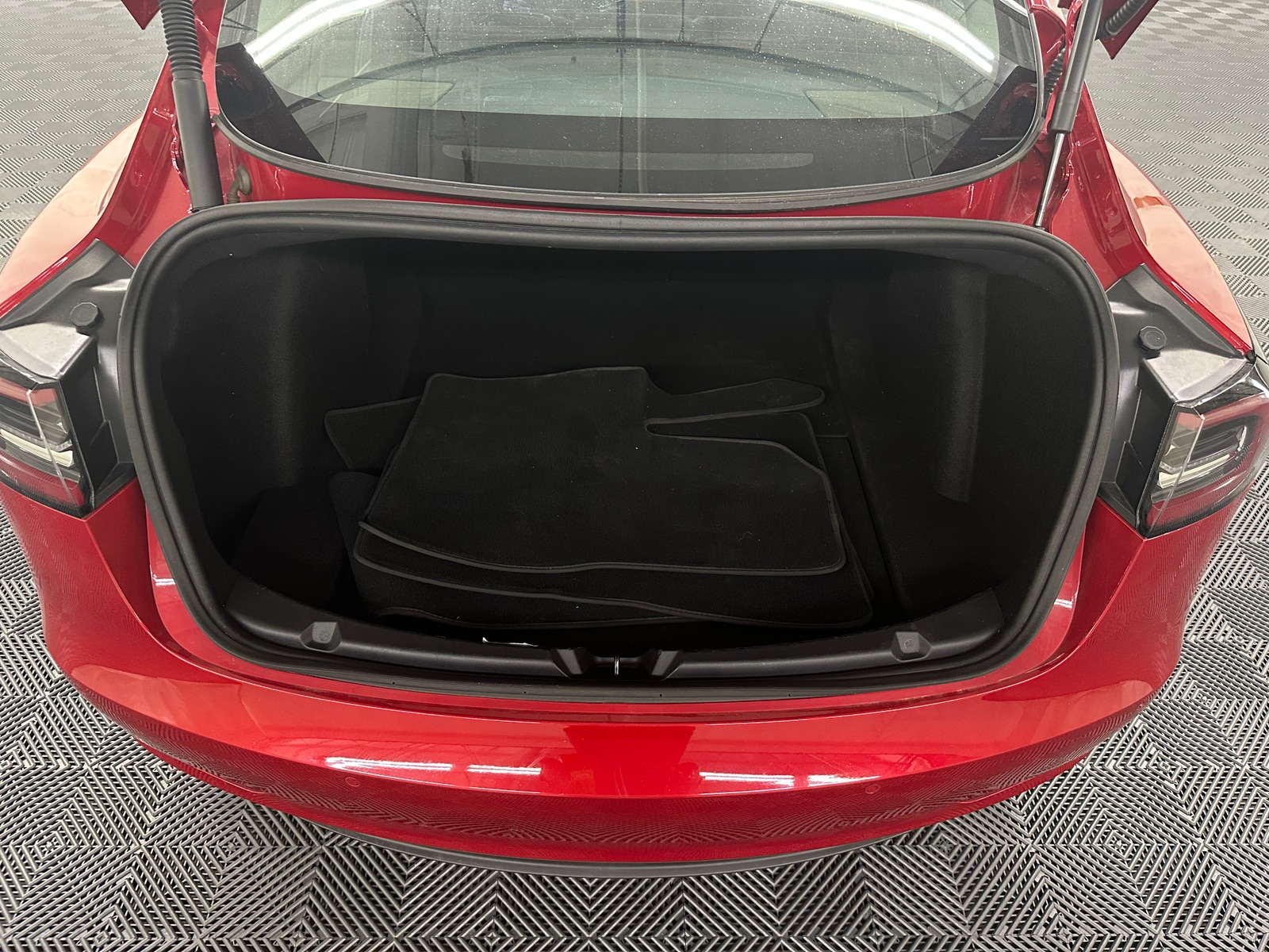 Thumbnail: 2022 Tesla Model 3 - 5