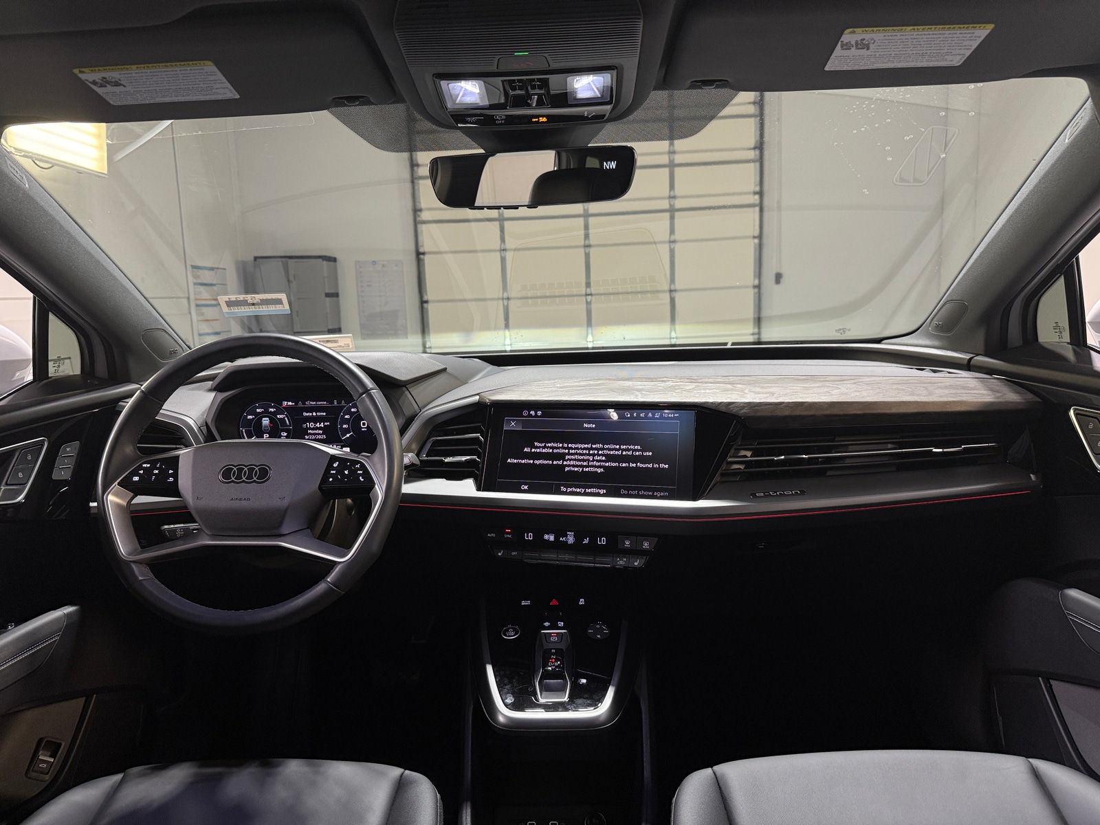 Thumbnail: 2024 Audi Q4 e-tron - 2