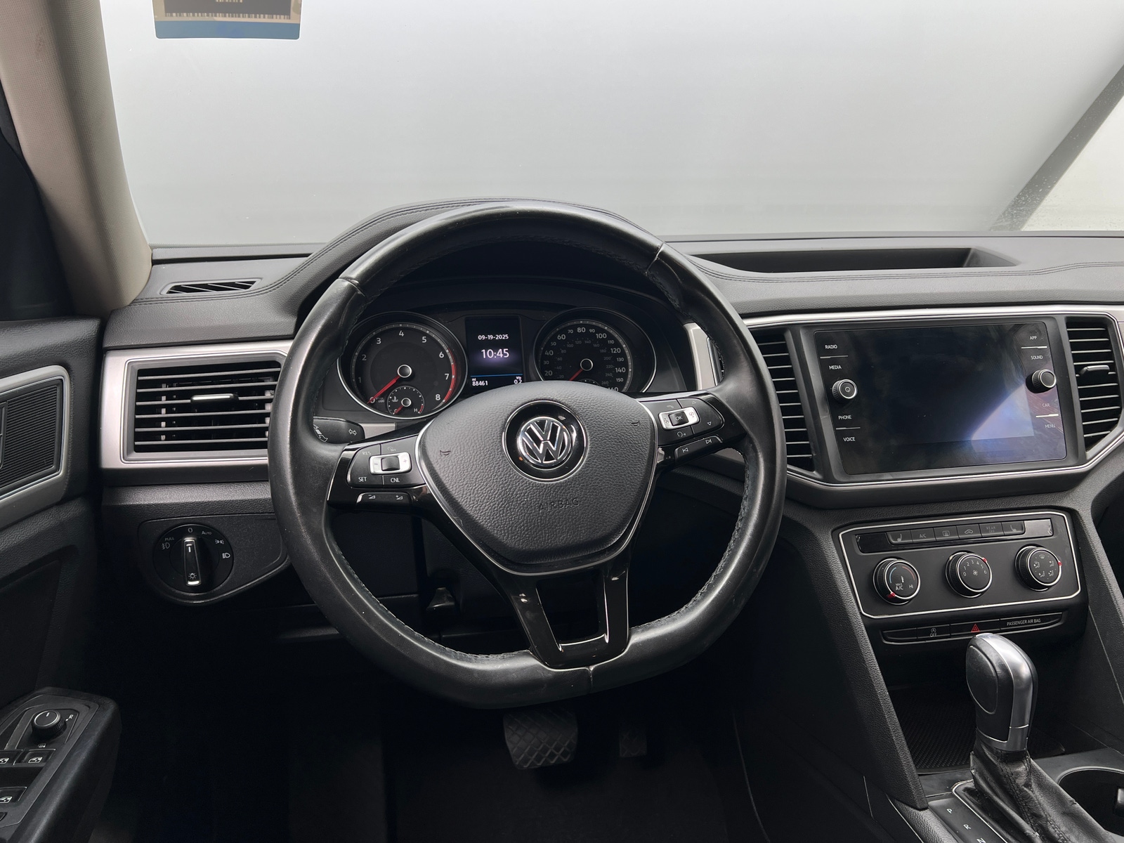 Thumbnail: 2018 Volkswagen Atlas - 4