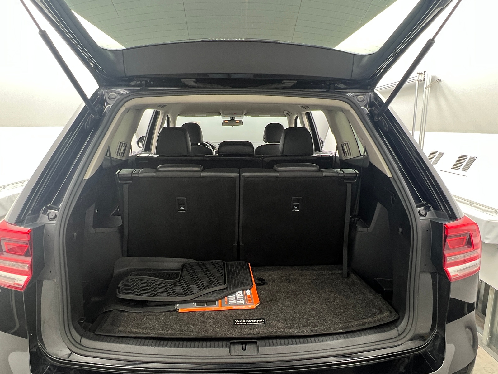 Thumbnail: 2018 Volkswagen Atlas - 6