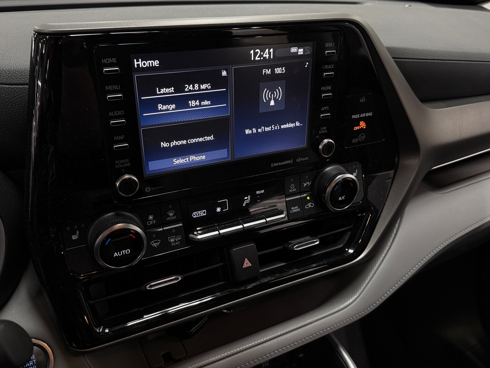 Thumbnail: 2020 Toyota Highlander - 3