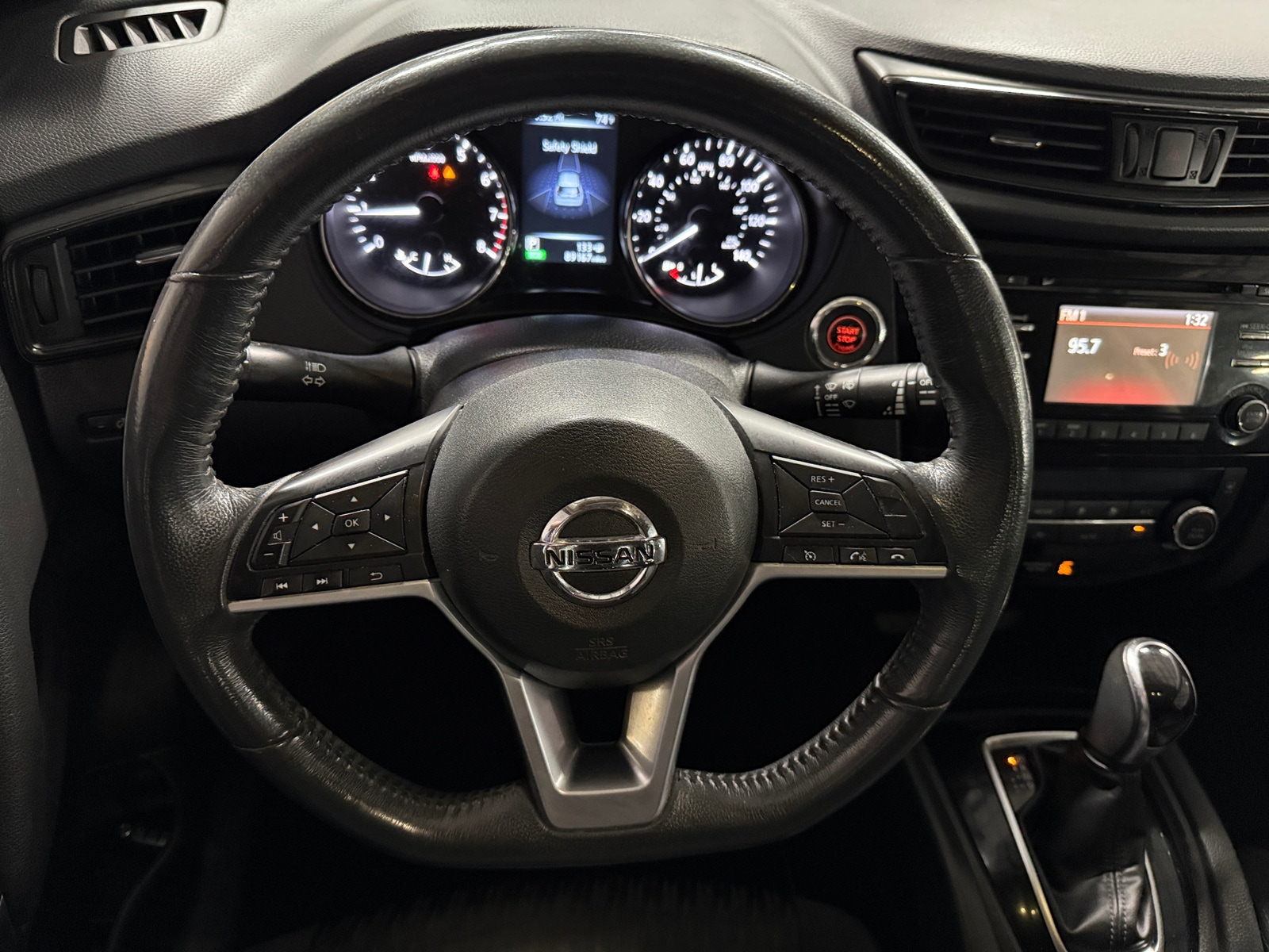 Thumbnail: 2017 Nissan Rogue - 5