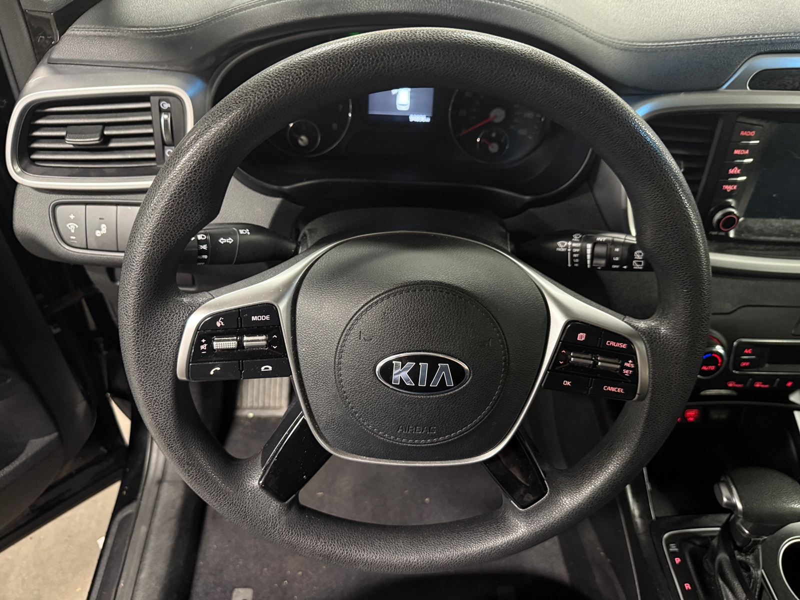 Thumbnail: 2019 Kia Sorento - 5