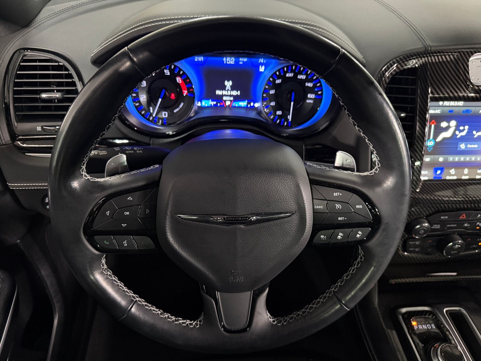 Thumbnail: 2023 Chrysler 300 - 4