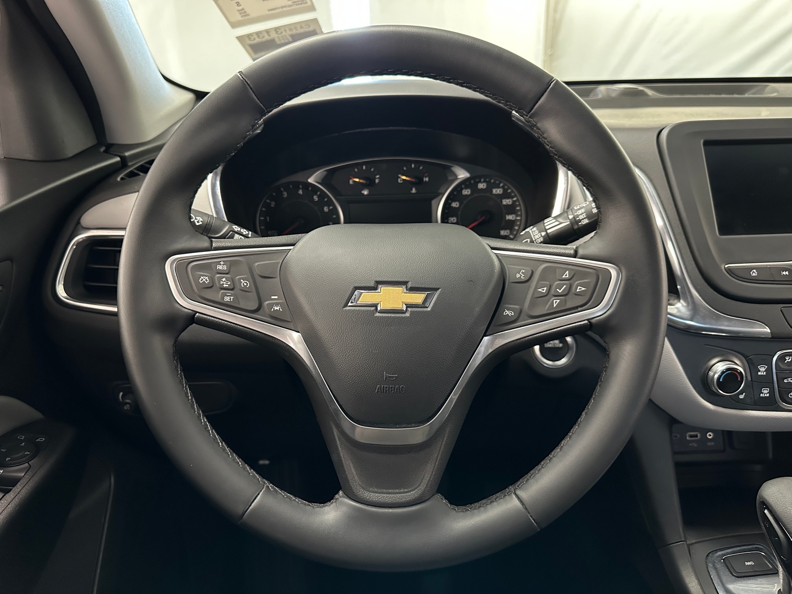 Thumbnail: 2023 Chevrolet Equinox - 5