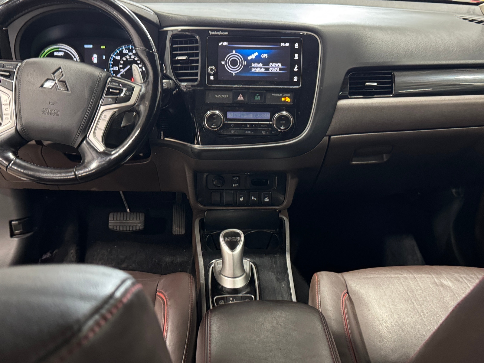 Thumbnail: 2018 Mitsubishi Outlander - 2