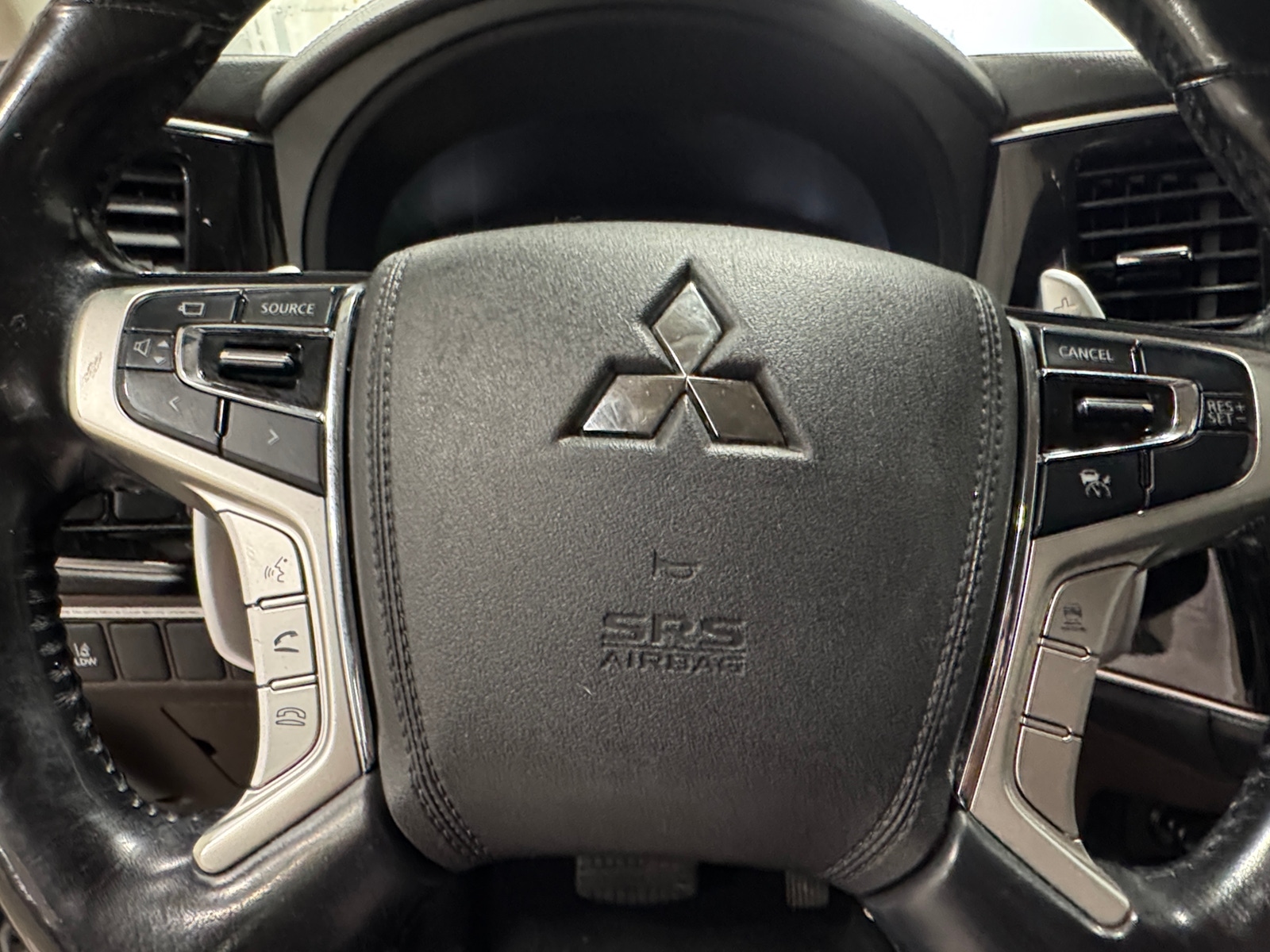 Thumbnail: 2018 Mitsubishi Outlander - 4
