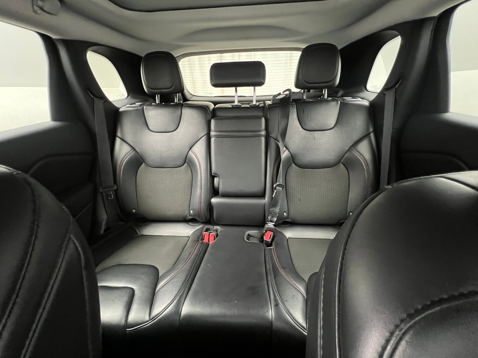 Thumbnail: 2019 Jeep Cherokee - 6