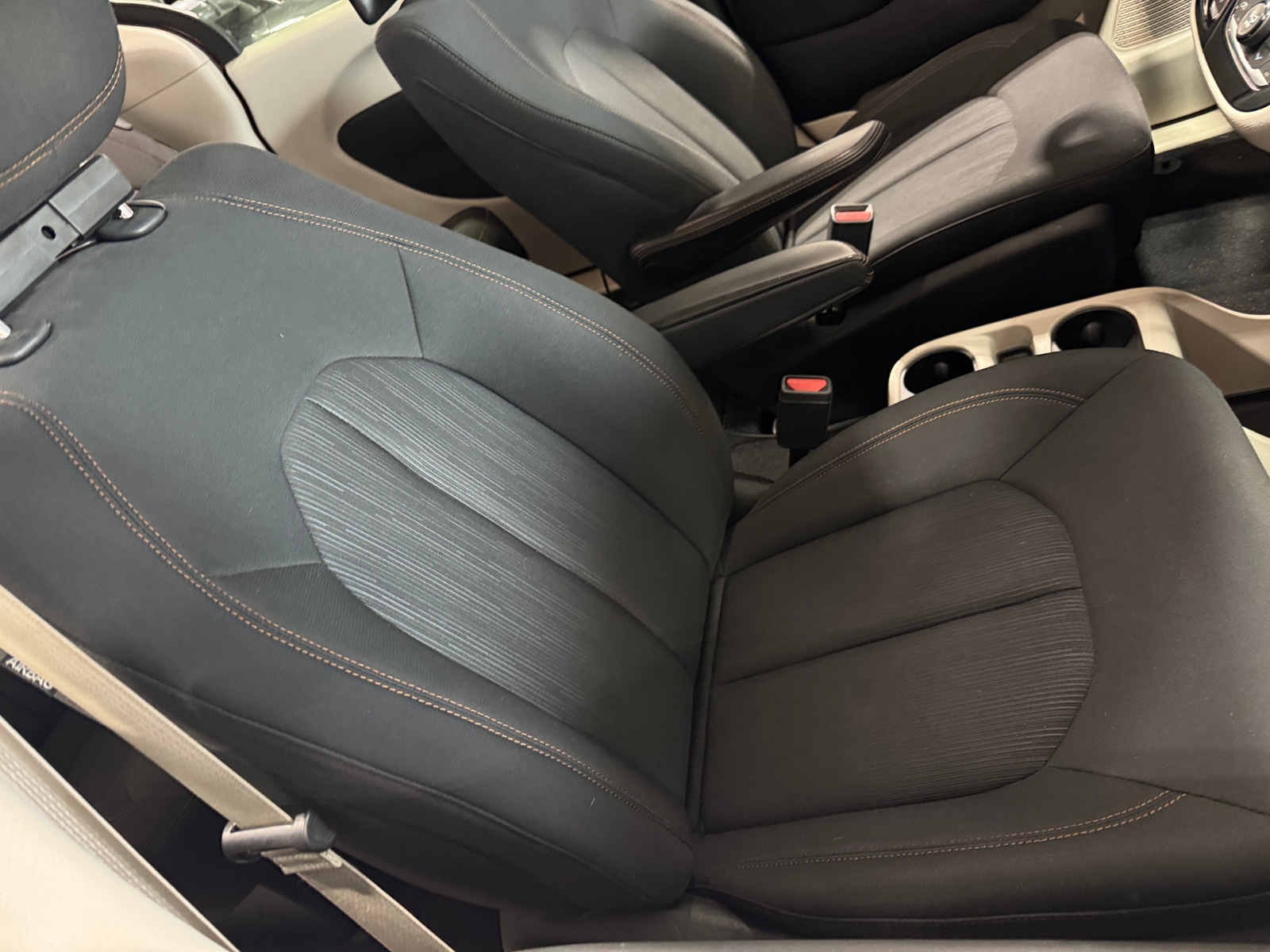 Thumbnail: 2017 Chrysler Pacifica - 2